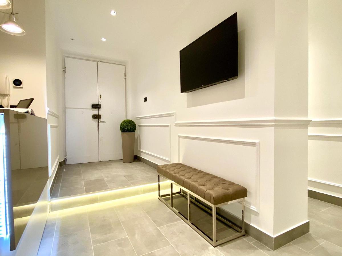 The One - Sun 'N Sea Rooms ลาสเปเซีย ภายนอก รูปภาพ