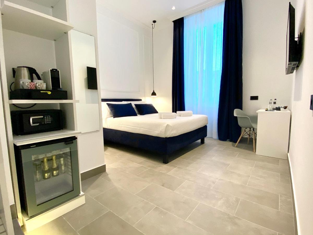 The One - Sun 'N Sea Rooms ลาสเปเซีย ภายนอก รูปภาพ