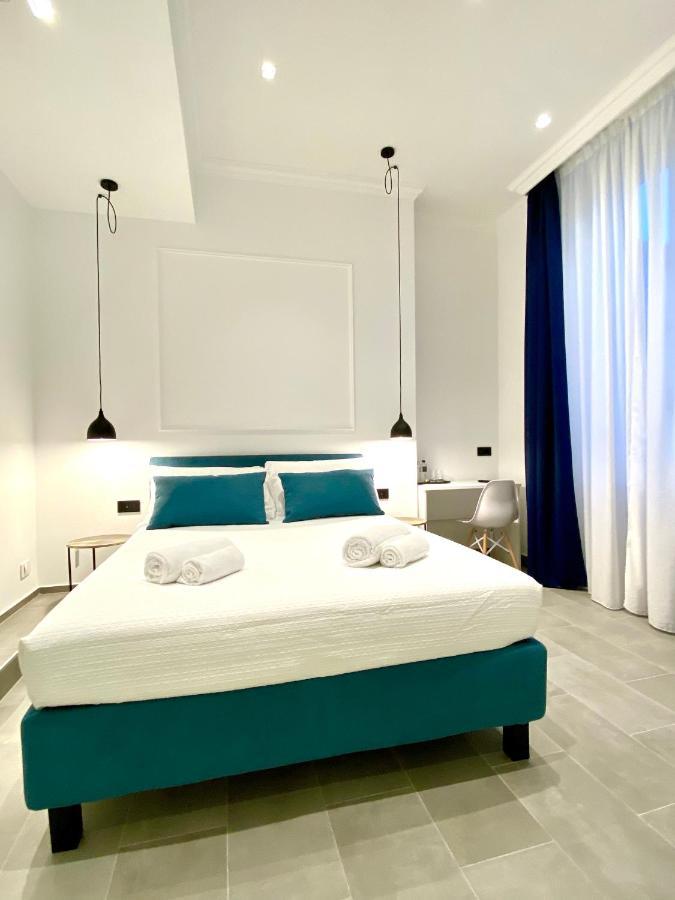 The One - Sun 'N Sea Rooms ลาสเปเซีย ภายนอก รูปภาพ